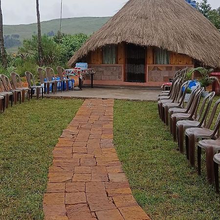 Meikha Homestay Pynursla Kültér fotó